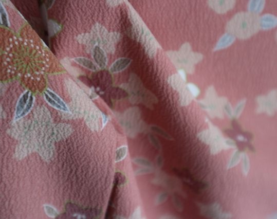 小紋|ピンクベージュに桜と椿[身長160cmまで]No.310